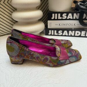 Pink Floral Flats with Classic Design